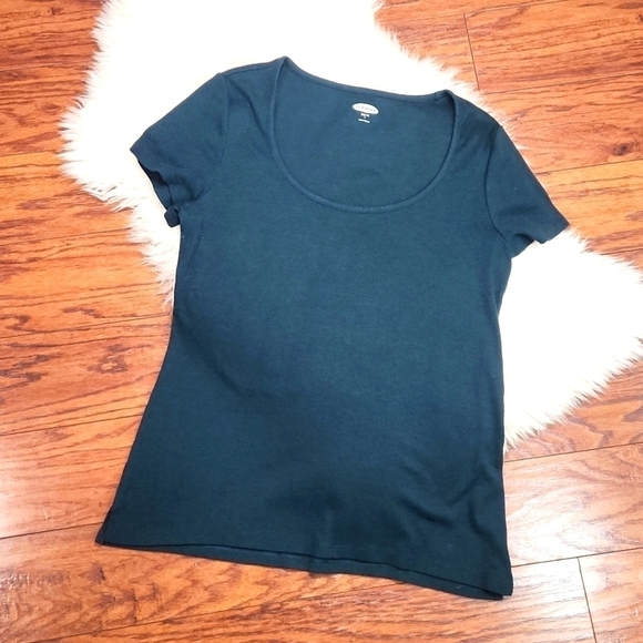 Old Navy Tops - Old Navy Slim Fit Basic Fitted Scoopneck Shirt